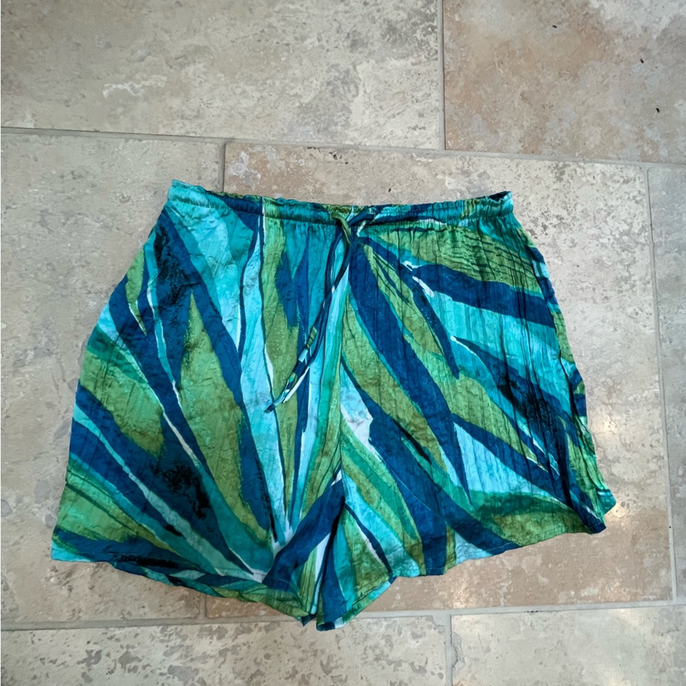 H&M Vibrant Green and Blue Patterned Womens Shorts
